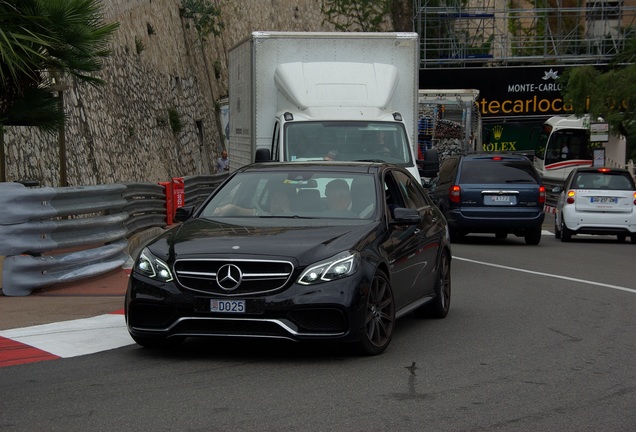 Mercedes-Benz E 63 AMG S W212