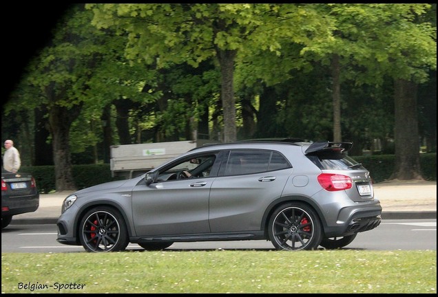 Mercedes-Benz GLA 45 AMG X156