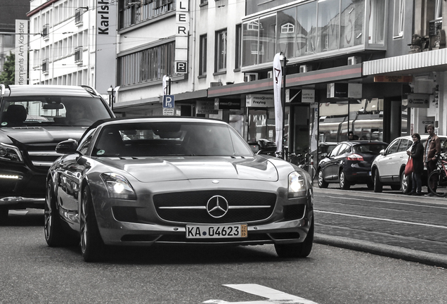 Mercedes-Benz SLS AMG GT Roadster