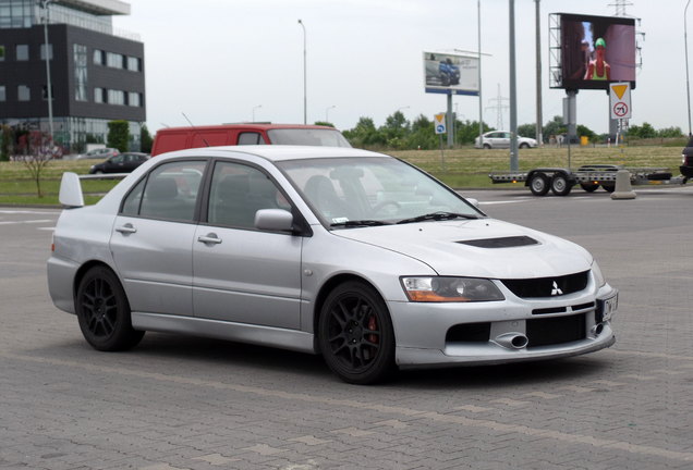 Mitsubishi Lancer Evolution IX