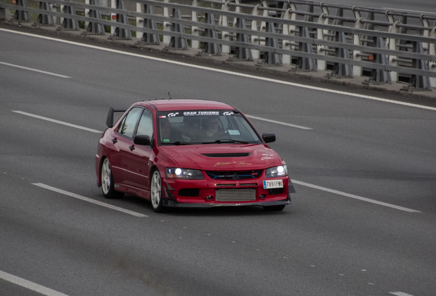 Mitsubishi Lancer Evolution IX MR