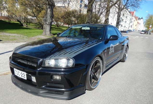 Nissan Skyline R34 GT-R