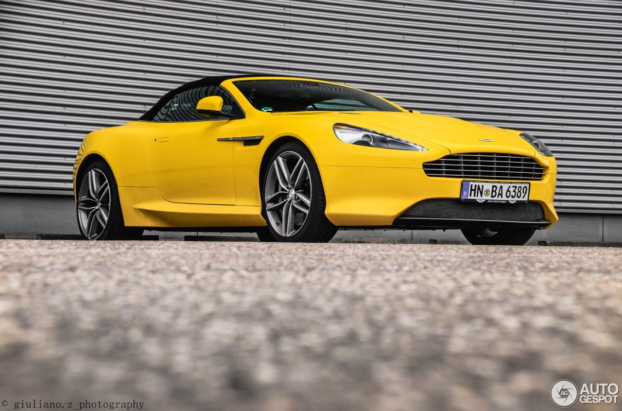 Aston Martin DB9 Volante 2013