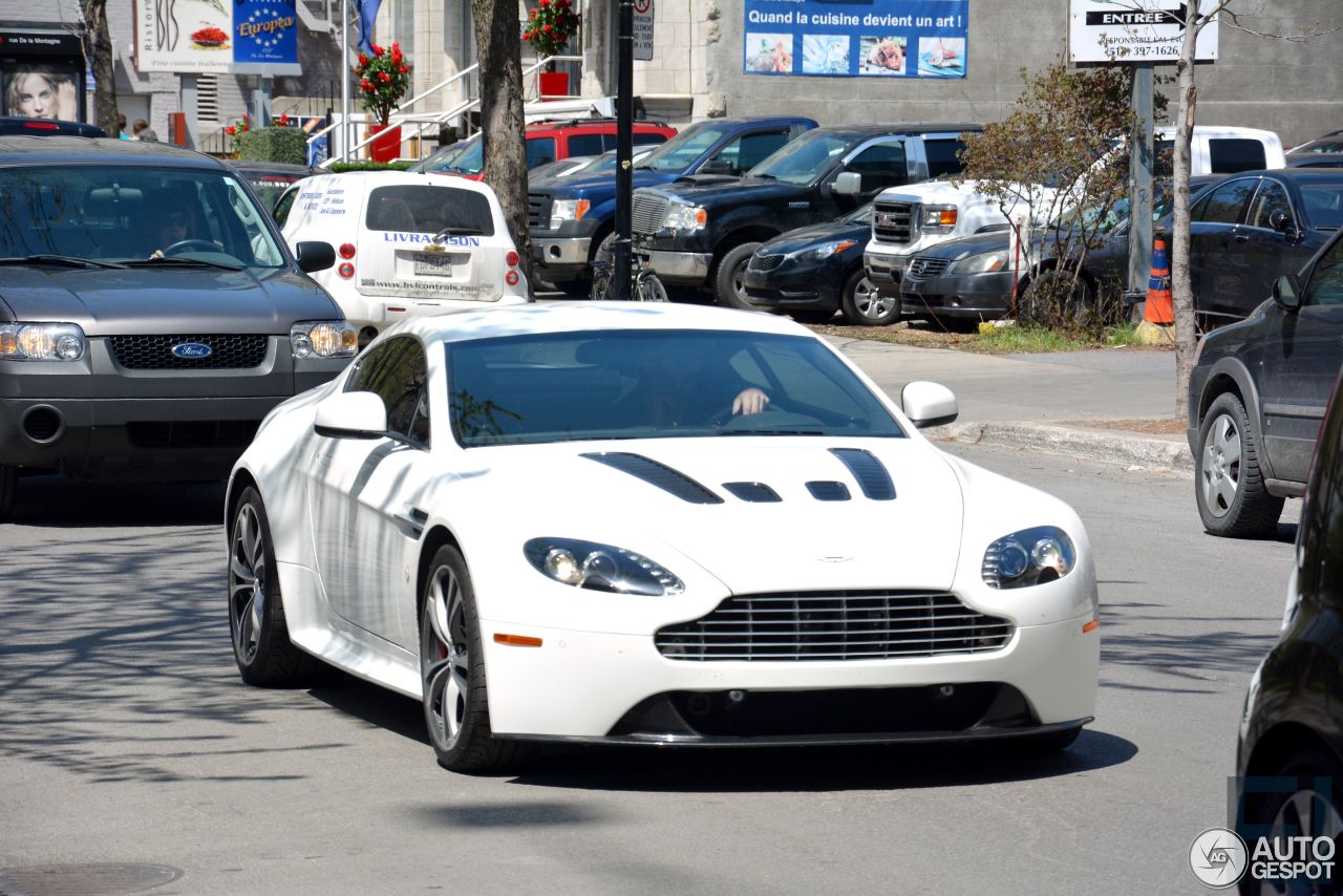 Aston Martin V12 Vantage