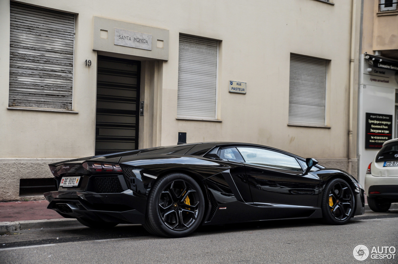 Lamborghini Aventador LP700-4