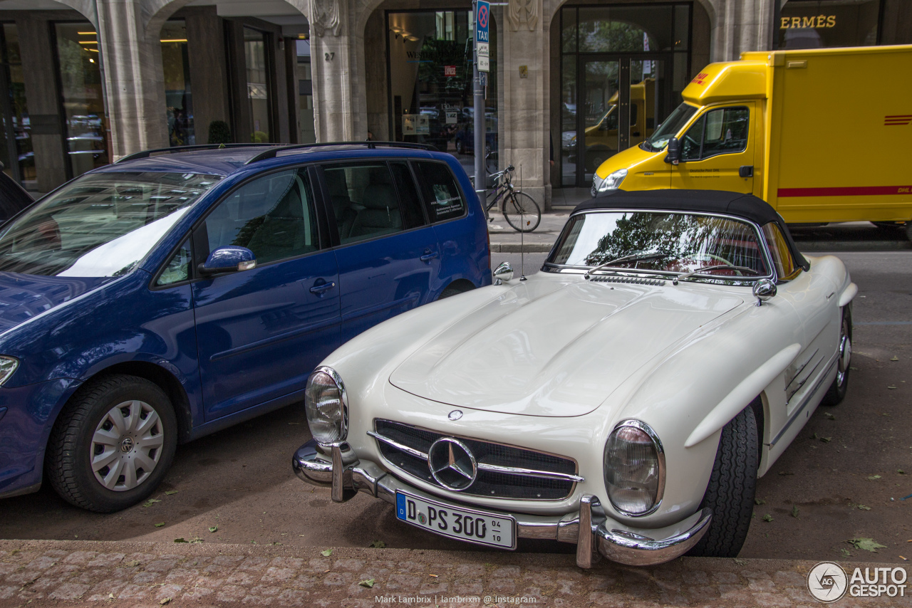 Mercedes-Benz 300SL Roadster