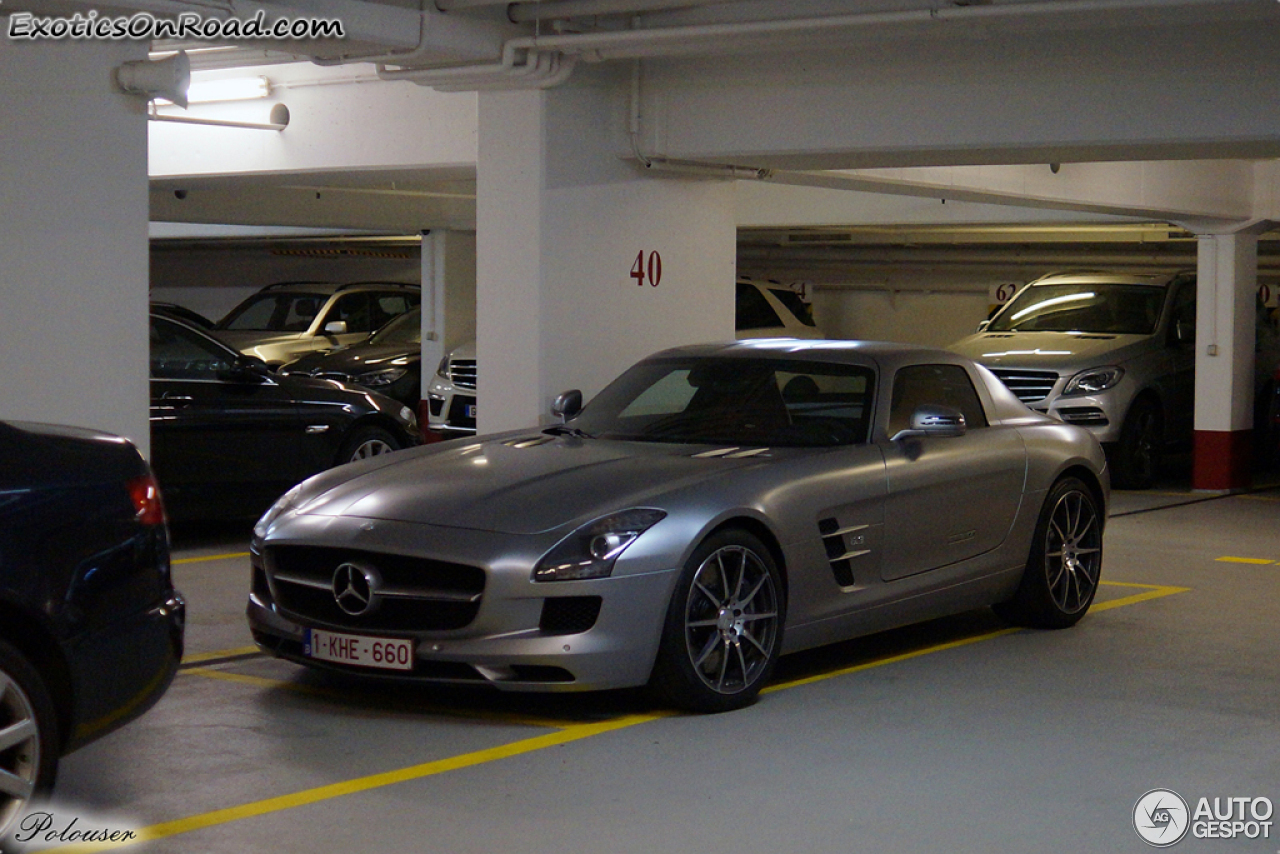 Mercedes-Benz SLS AMG