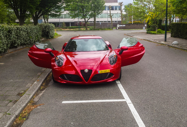 Alfa Romeo 4C Coupé