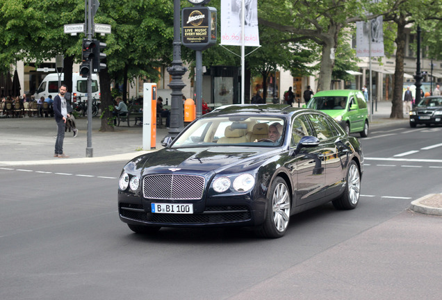 Bentley Flying Spur V8