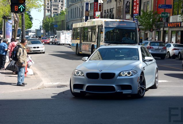 BMW M5 F10 2011