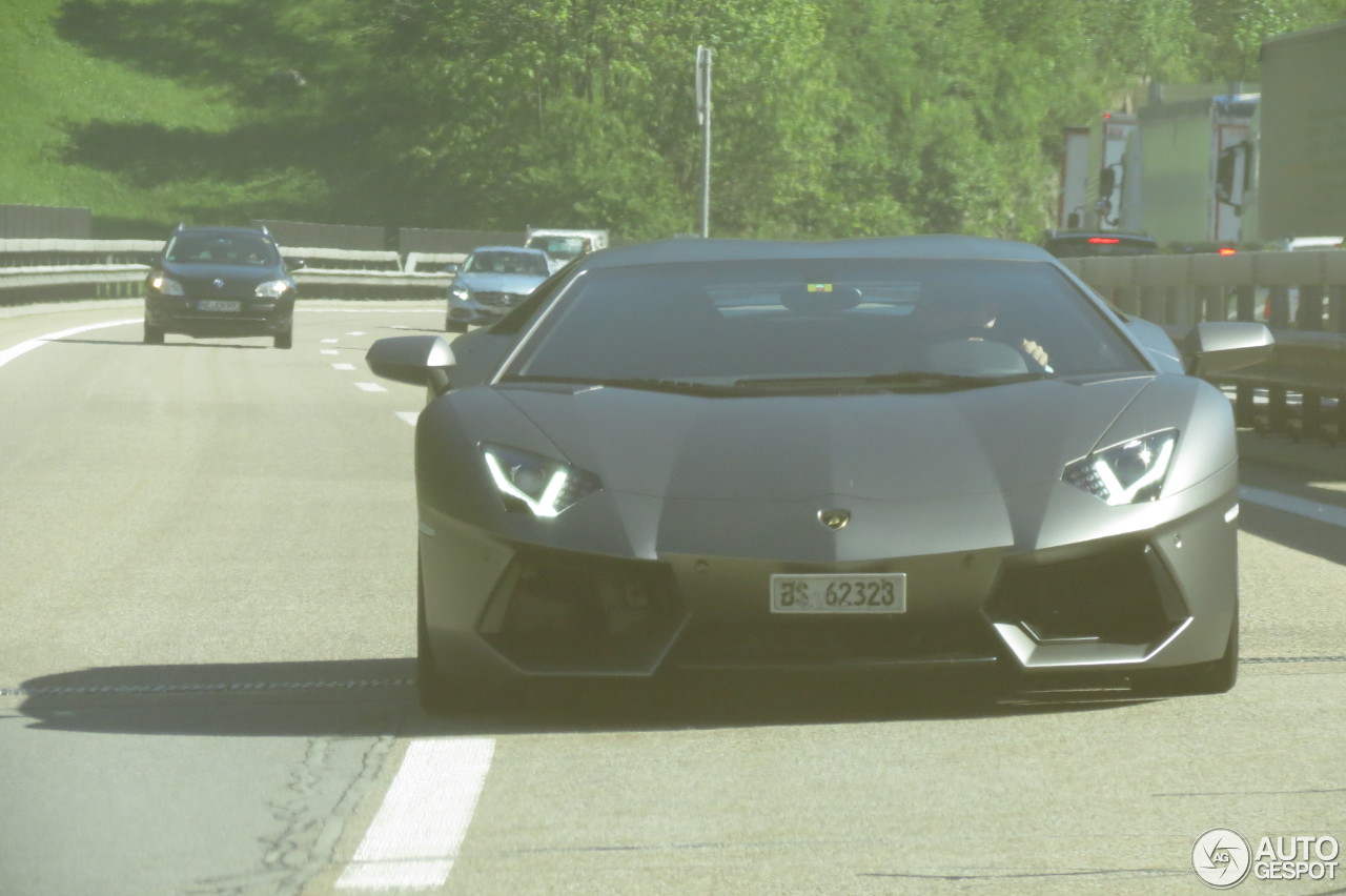 Lamborghini Aventador LP700-4