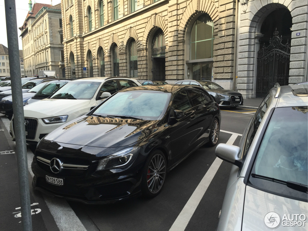 Mercedes-Benz CLA 45 AMG Shooting Brake