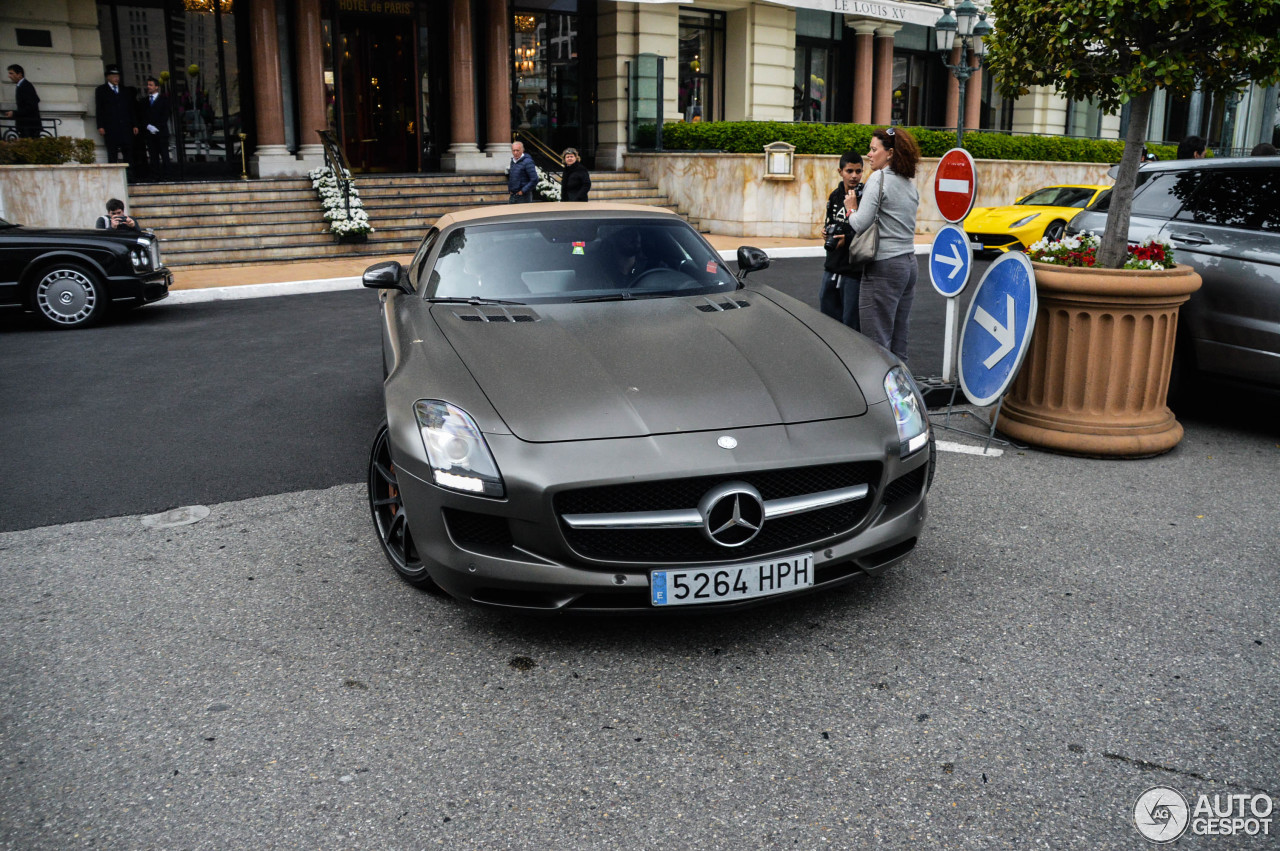 Mercedes-Benz SLS AMG Roadster