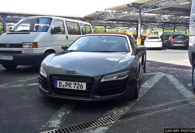 Audi R8 V10 Spyder 2013