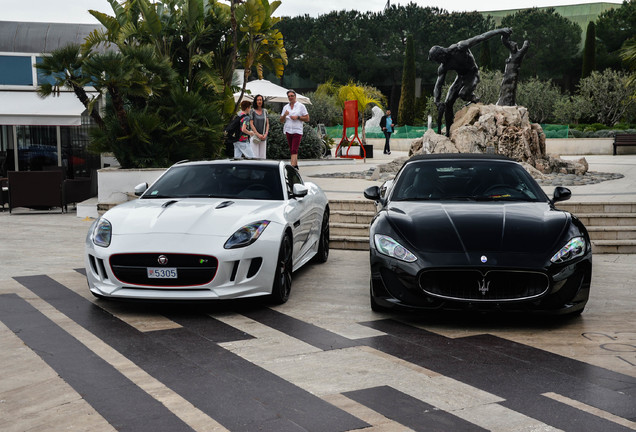 Jaguar F-TYPE R Coupé