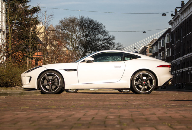 Jaguar F-TYPE S Coupé