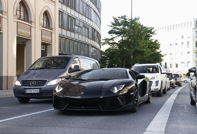 Lamborghini Aventador LP700-4