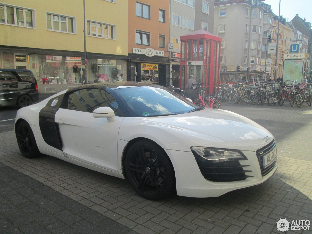 Audi R8