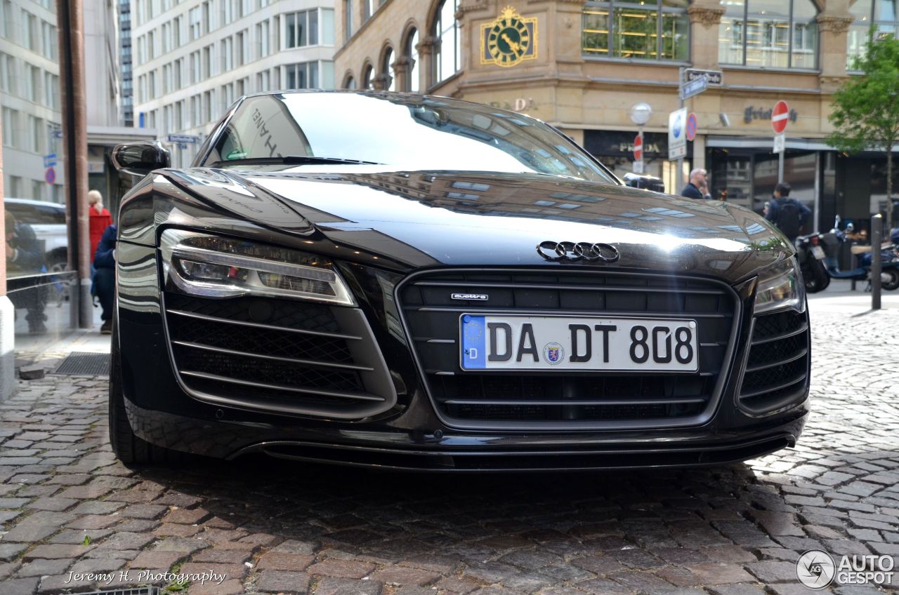 Audi R8 V10 Plus 2013