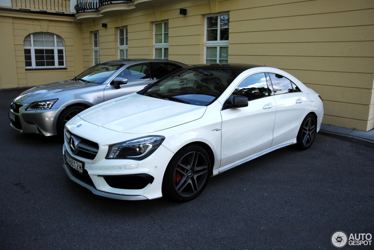 Mercedes-Benz CLA 45 AMG C117