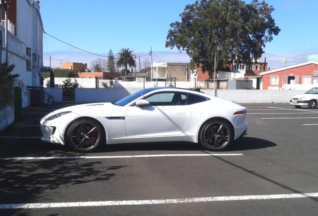 Jaguar F-TYPE R Coupé