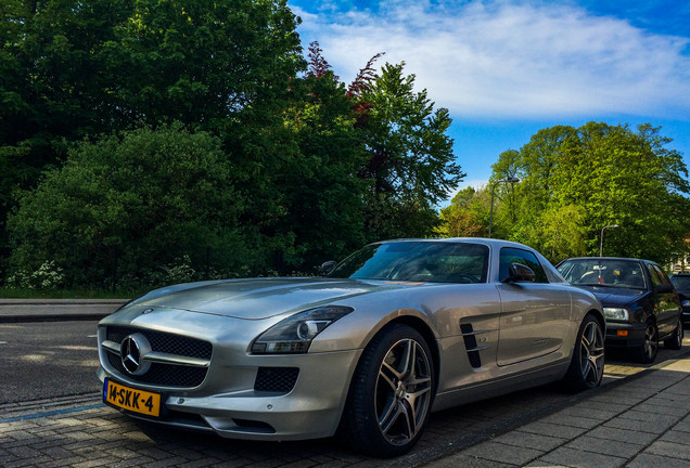 Mercedes-Benz SLS AMG