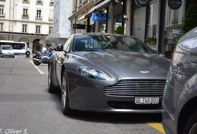 Aston Martin V8 Vantage