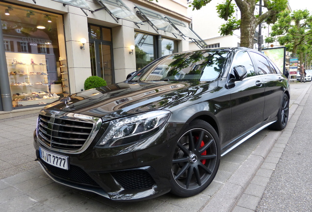 Mercedes-Benz S 63 AMG V222