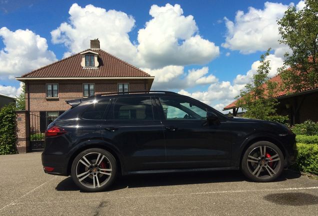 Porsche 958 Cayenne GTS