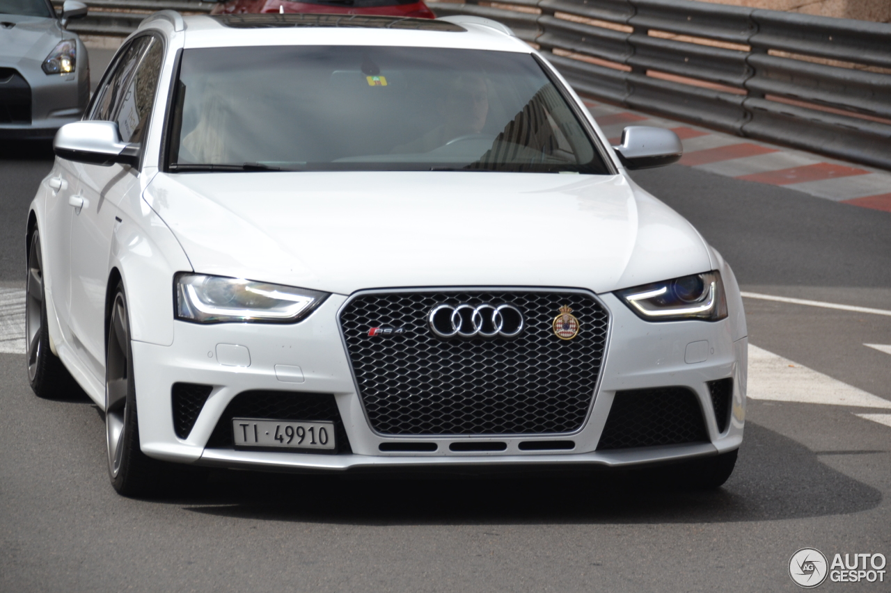 Audi RS4 Avant B8