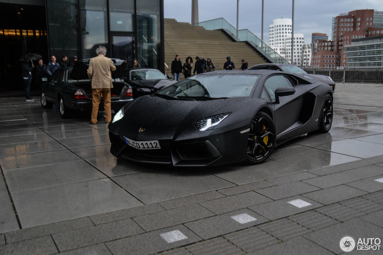 Lamborghini Aventador LP700-4