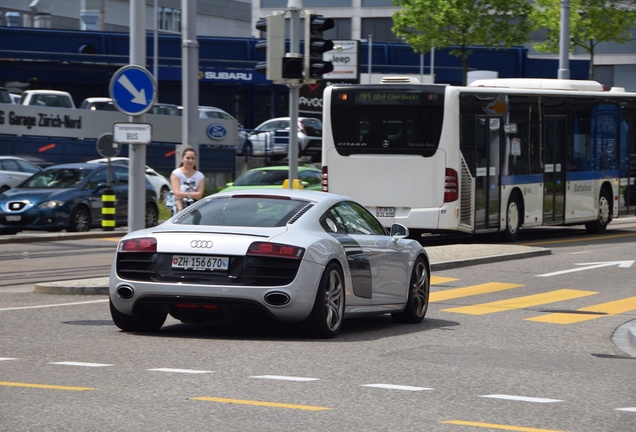 Audi R8 V10