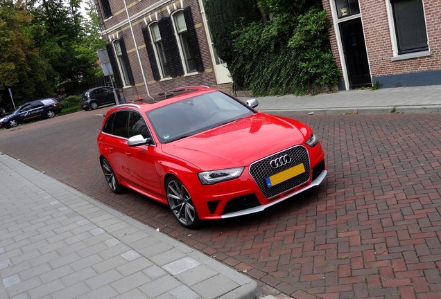 Audi RS4 Avant B8