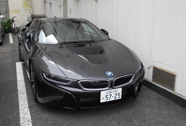 BMW i8