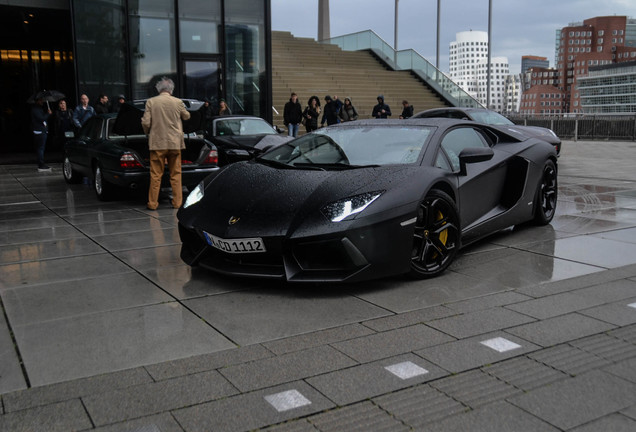 Lamborghini Aventador LP700-4