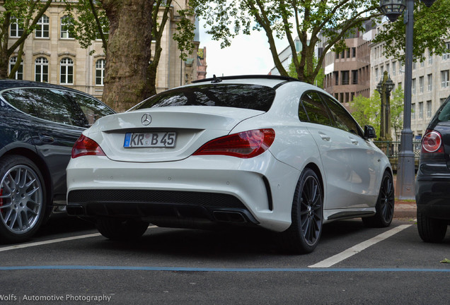 Mercedes-Benz CLA 45 AMG C117