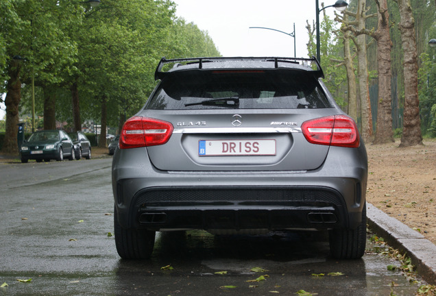 Mercedes-Benz GLA 45 AMG X156