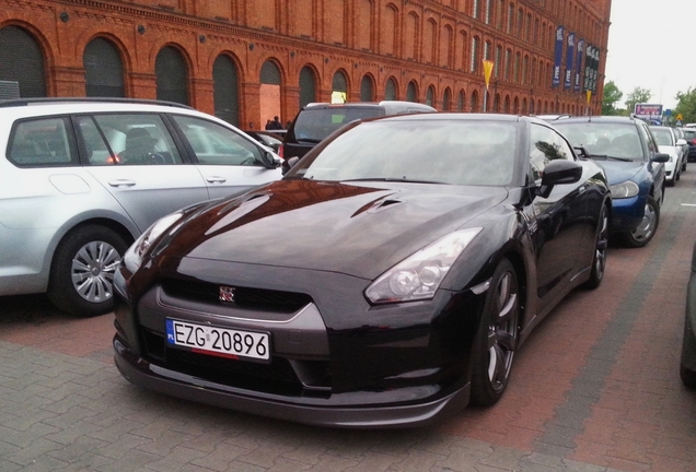 Nissan GT-R