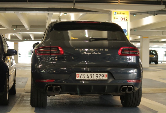 Porsche 95B Macan Turbo