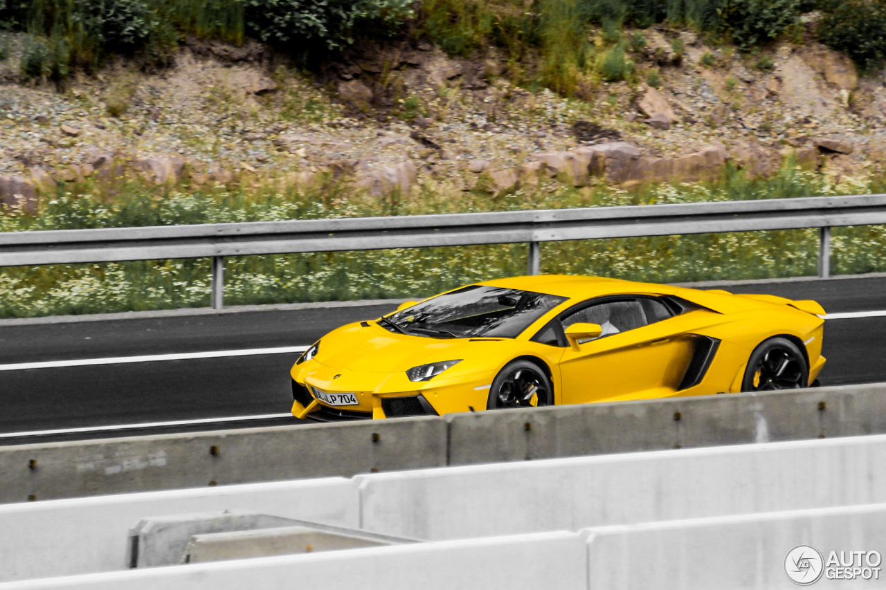 Lamborghini Aventador LP700-4