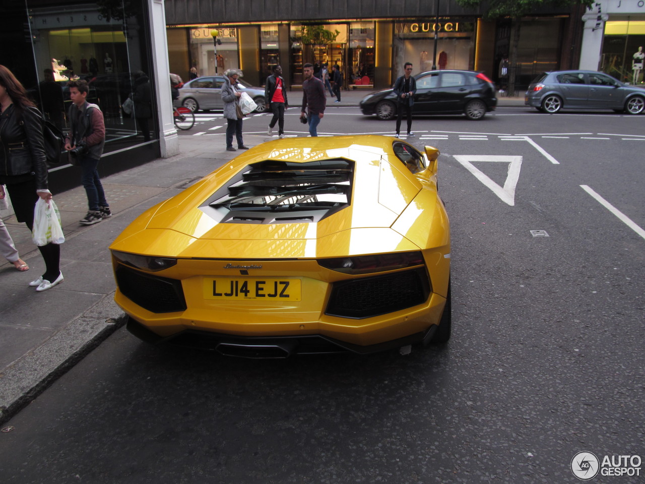 Lamborghini Aventador LP700-4