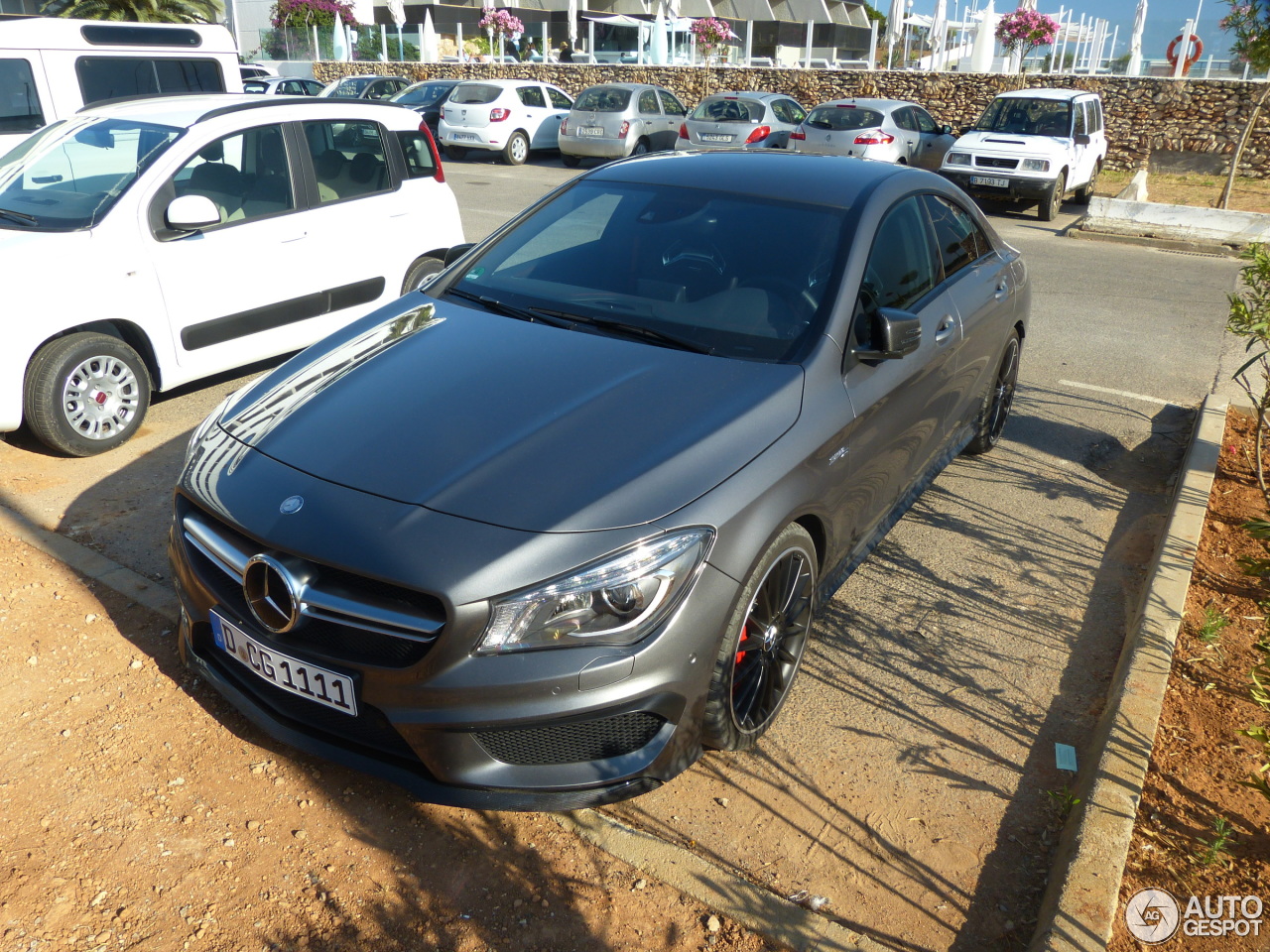 Mercedes-Benz CLA 45 AMG C117