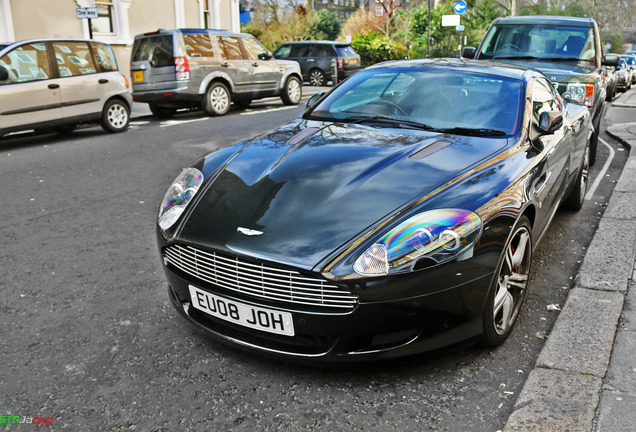 Aston Martin DB9