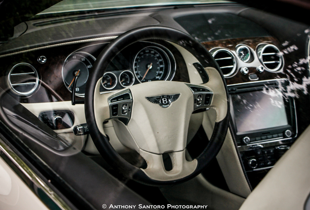 Bentley Continental GTC 2012