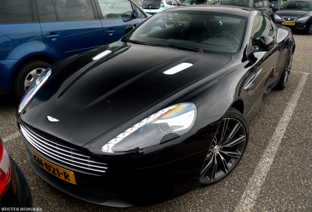 Aston Martin Virage 2011