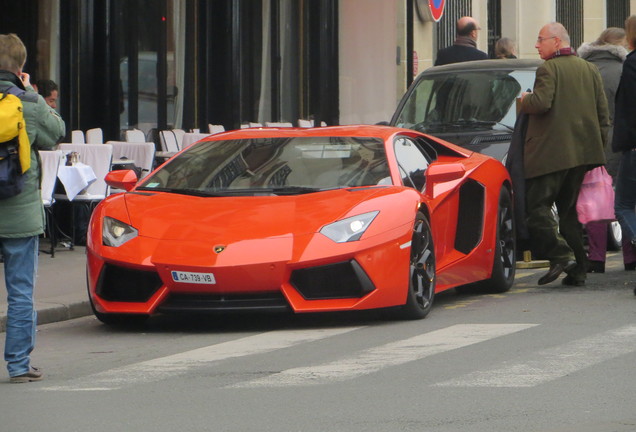 Lamborghini Aventador LP700-4