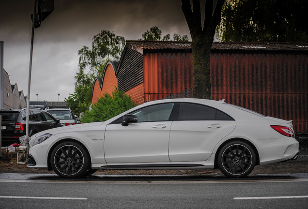 Mercedes-Benz CLS 63 AMG C218 2015