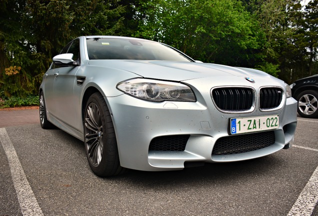 BMW M5 F10 2011