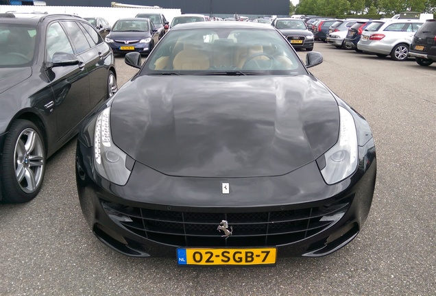 Ferrari FF