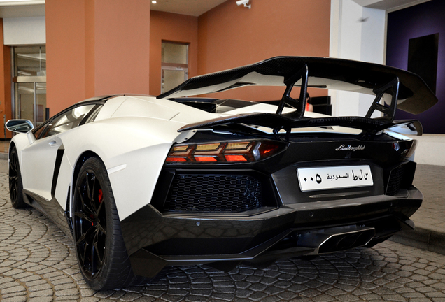 Lamborghini Aventador LP900-4 Roadster DMC Molto Veloce